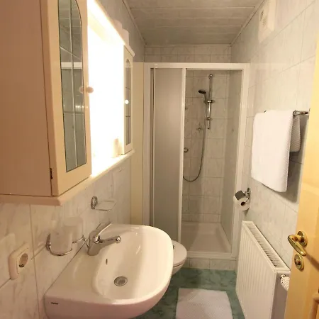 Gorgeous In Gro Arl With View Holiday home *